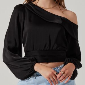 Off-shoulder blouse